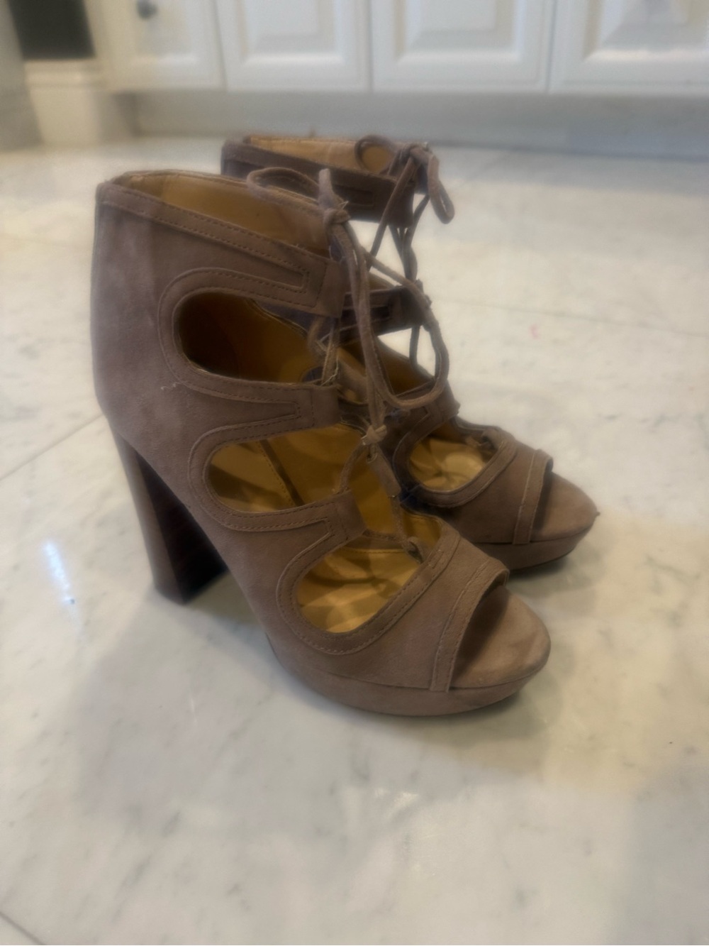 Vince Camuto Tan Lace-Up Block Heel Sandals | Cutout Bootie Heels 7.5